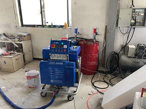 聚脲噴涂汽車底盤 聚脲噴涂機(圖2) 聚脲噴涂汽車底盤 聚脲噴涂機