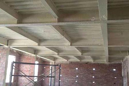 噴涂聚氨酯高壓機(jī)器冷庫保溫怎么樣(圖2) 噴涂聚氨酯高壓機(jī)器冷庫保溫