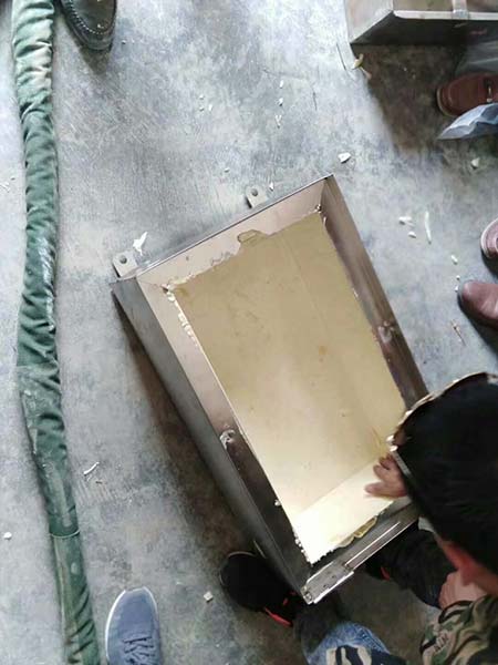 實(shí)驗室專用保溫箱 轉(zhuǎn)運(yùn)箱保溫材料(圖2) 實(shí)驗室專用保溫箱 轉(zhuǎn)運(yùn)箱保溫材料